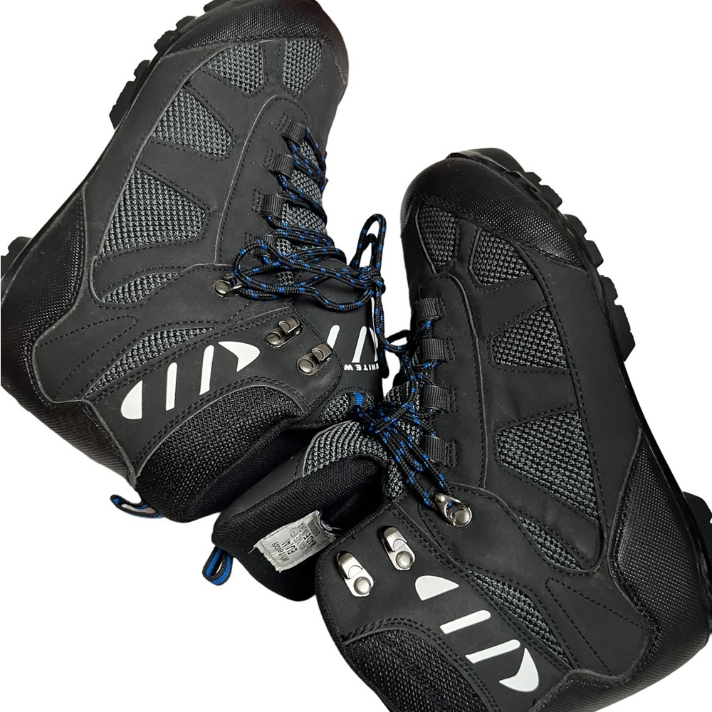 White woods Adult ski boots Unisex sz 40